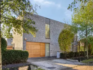 Residence for sale Malle (RBU62996)