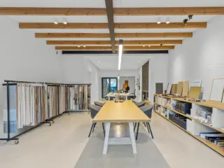 Bureaux à louer Heule (RBU64855)