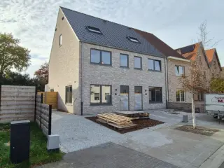Maison à louer Sint-Andries (RBU67449)