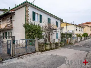 Appartement à vendre Castelnuovo di Val di Cecina (RBU68259)