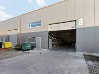 Surface industrielle à vendre Ham (RBU70541)