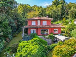 Maison à vendre Ranco (RBU71468)