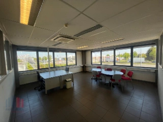 Bureaux à louer Nazareth (RBU75193)