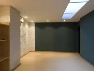 Handelspand te huur Elsene (RWC39792)