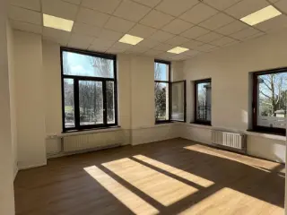 Kantoor te huur Vorst (RWC40672)