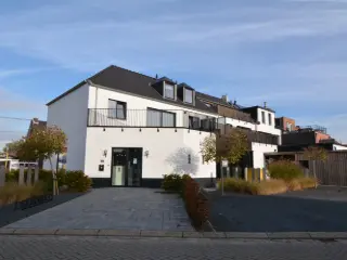 Commercial building for rent Beerse (RWC40943)