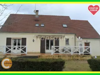 Residence for sale Ainay-le-Château (VAM42599)