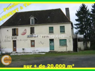 Residence for sale Saint-Benoît-du-Sault (VAW68809)