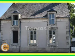 Residence for sale Saint-Amand-Montrond (VAX25655)