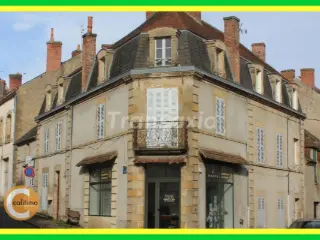 Apartment for sale Bourbon-l'Archambault (VAX34724)
