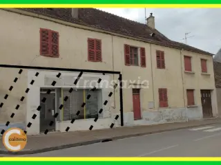 Residence for sale Le Chatelet (VAX48577)