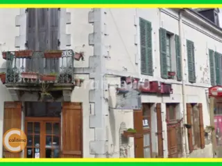 Apartment for sale Bourbon-l'Archambault (VAY66164)