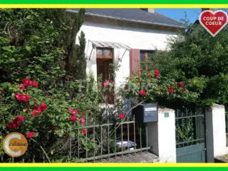 Residence for sale Saint-Amand-Montrond (VAY83515)