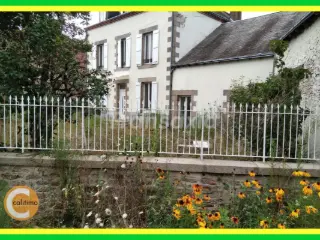 Herenhuis te koop Méasnes (VAY98211)