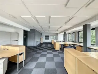 Bureaux à louer Uccle (VAZ12834)