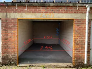 Garage à vendre Roux (VAZ24723)