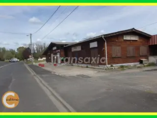Commercial building for sale Puy-Guillaume (VAZ52122)
