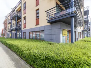 Bureaux à louer Dave (VBA99750)