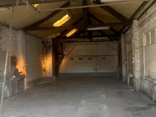 Industrie te huur Fontaine-l'Évêque (VBB62513)