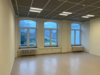 Bureaux à louer Auvelais (VBC09663)