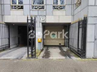 Parking for rent Sint-Joost-ten-Node (VBC12101)
