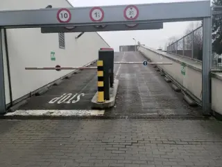 Parking à louer Neder-Over-Heembeek (VBC12158)