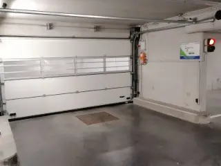 Parking for rent Neder-Over-Heembeek (VBC12220)