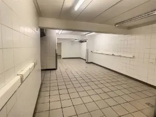 Handelspand te huur Elsene (VBC34345)