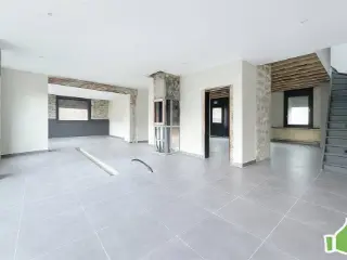 Handelsfonds te huur Moeskroen (VBC46084)