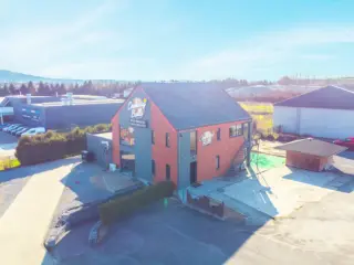 Surface commerciale à louer Rochefort (VBC47501)