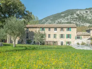 Residence for sale L'Isle-sur-la-Sorgue (VBC66992)