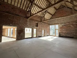 Surface commerciale à louer Hamme-Mille (VBC67777)