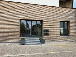 Surface commerciale à louer Courcelles (VBC69396)