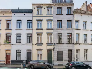 Huis gemengd gebruik te koop Sint-Gillis (VBC72233)