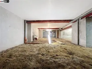 Handelspand te huur Sint-Jans-Molenbeek (VBC92096)