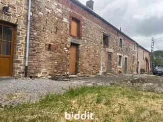 Onbepaald pand in openbare verkoop Courrière (VBC97888)