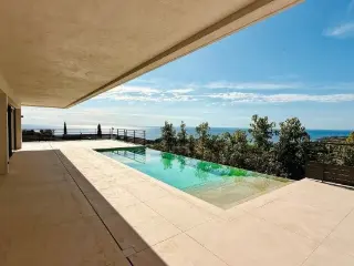 Huis te koop Roquebrune-sur-Argens (VBC98877)