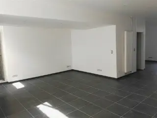 Handelspand te huur Saint-Mard (VBC99326)