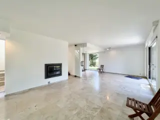 Villa à louer Wezembeek-Oppem (VBD03041)