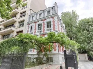 Residence for sale Paris (VBD03545)
