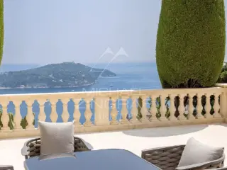 Villa à vendre Villefranche-sur-Mer (VBD05007)