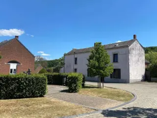 Cottage for sale On (VBD07672)