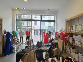 Handelspand te koop Ukkel (VBD11692)