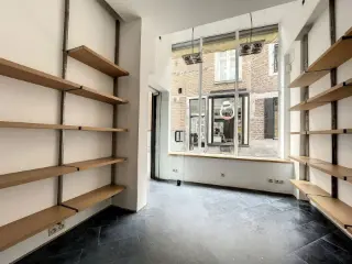 Surface commerciale à louer Namur (VBD12040)