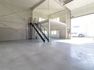 Surface industrielle à louer Nivelles (VBD13395)