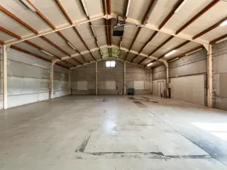 Surface industrielle à louer Arquennes (VBD13473)