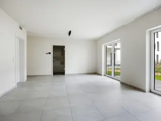 Ground floor for rent Saint-Servais (VBD14691)