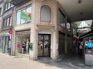 Surface commerciale à louer Namur (VBD16124)
