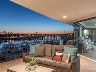 Apartment for sale Newport Beach (VBD22210)