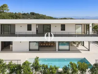 Huis te koop Roquebrune-sur-Argens (VBD25521)